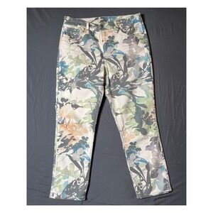Chico's Girlfriend Ankle Pants Floral Print Women‎ Size 6 Jeans